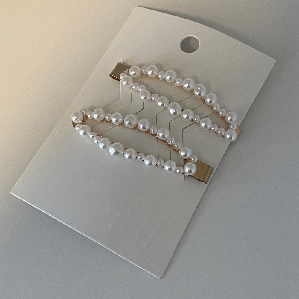 Faux pearl hair pins - H&M new with tag